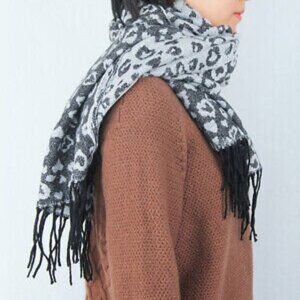 NEW Juncture Womens Fleece Scarf Wrap Black Grey White Leopard Print 59" x 9.5"